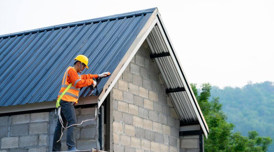 Expert Emergency Roof Repairs services in Denton, KS